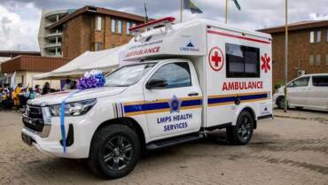 LMPS recieves ambulance