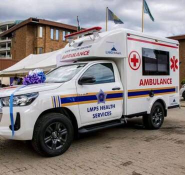 LMPS recieves ambulance